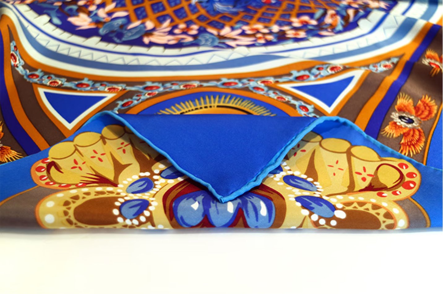 Ping An - Elegant and Noble 100% Mulberry Silk Scarf, European and American Outdoor Travel Scarf