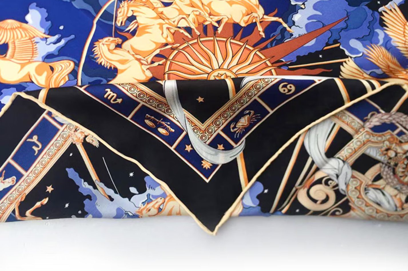 Aurora Silk Scarf - Aurora silkeskjerf -100% Silk Square Scarf, Versatile Scarf, Dark Scarf