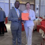 Dhr. Illya, the Ambassador of Namibia to China, gave a thumbs up to Aurora scarf platform